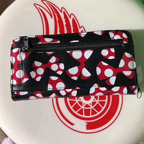 Minnie Mouse Purse & Wallet - Picture 6 of 7